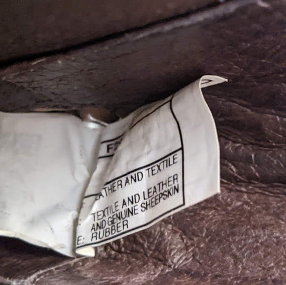 UGG Chelsea booties, sz 7.5 - Picture 9 of 16